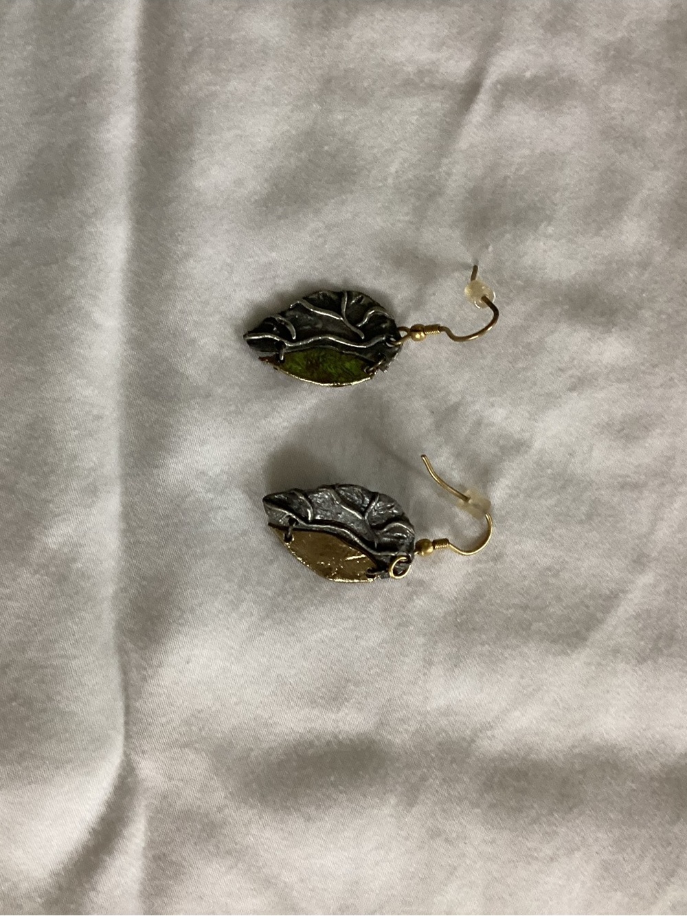Leaf-Shaped Green and Gold Dangle Earrings - Unbranded